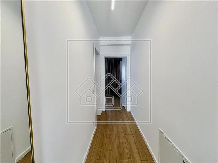 Apartament cu 2 camere nedecomandat, mobilat în Exterior Vest