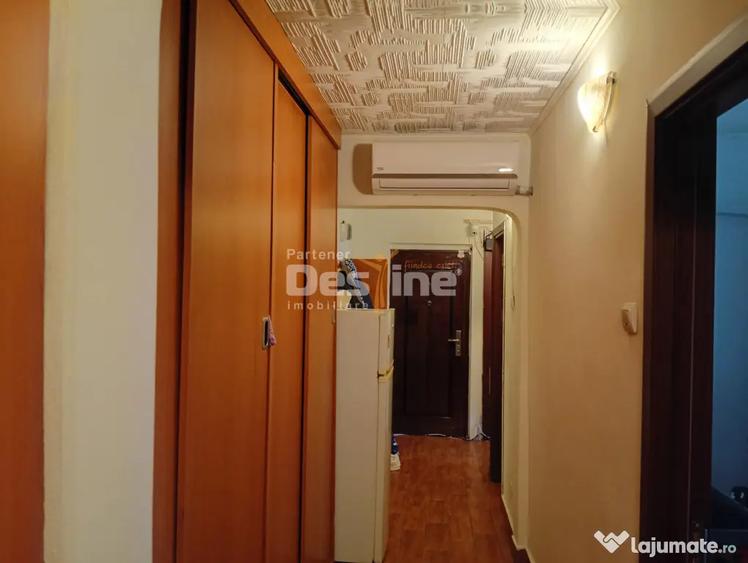 Apartament decomandat 3 camere, cartier Rovine - 8