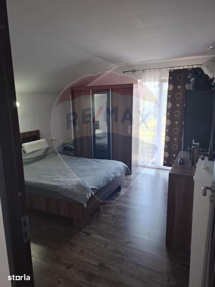 Casa / Vila cu 4 camere de vanzare - 12