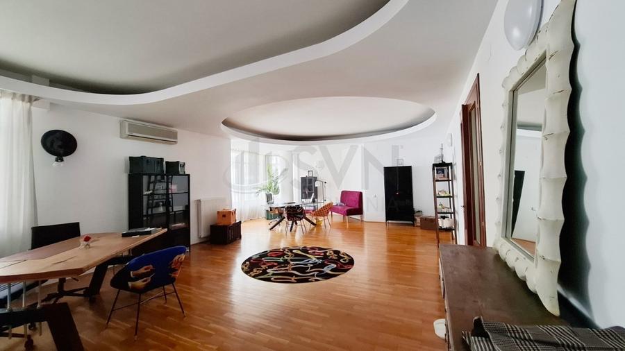 Apartament cu 4 camere decomandat, mobilat în Primăverii