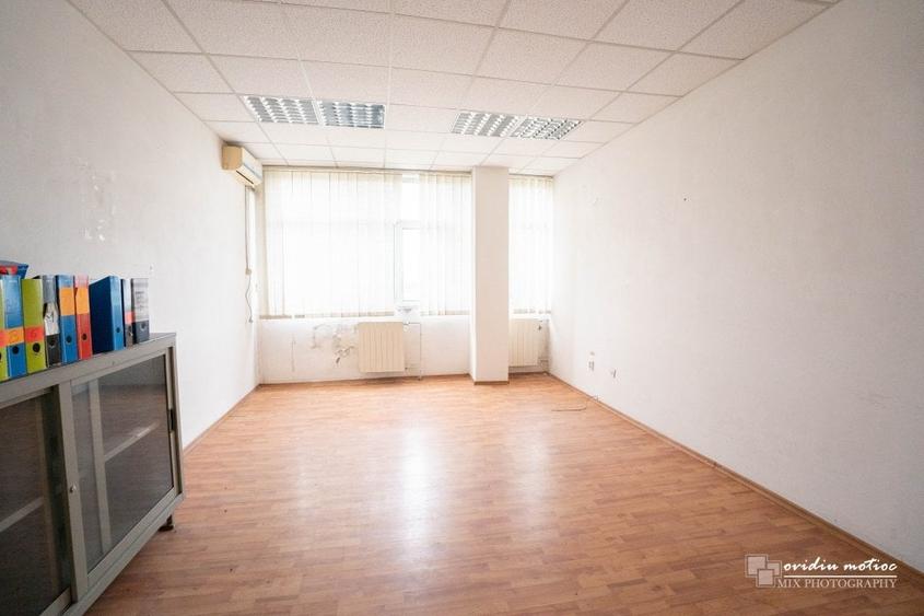 Spațiu industrial, de 9,500 mp, în Central