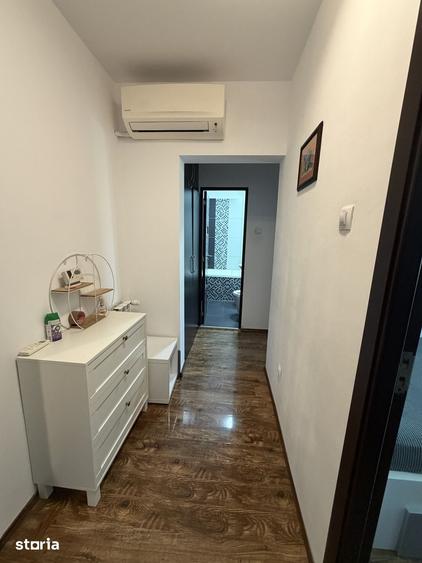 Apartament cu 3 camere decomandat în Berceni