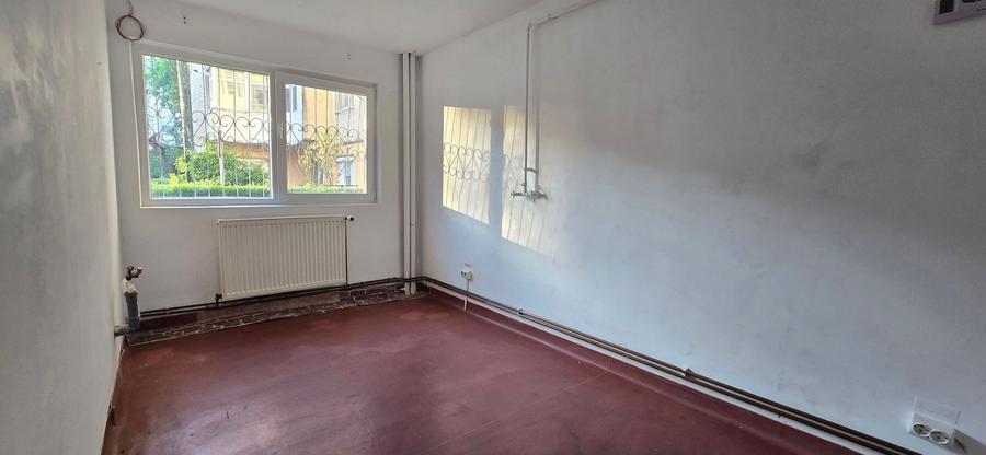 Vânzare apartament 3 camere , parter, micro 5 Târgoviște - 9
