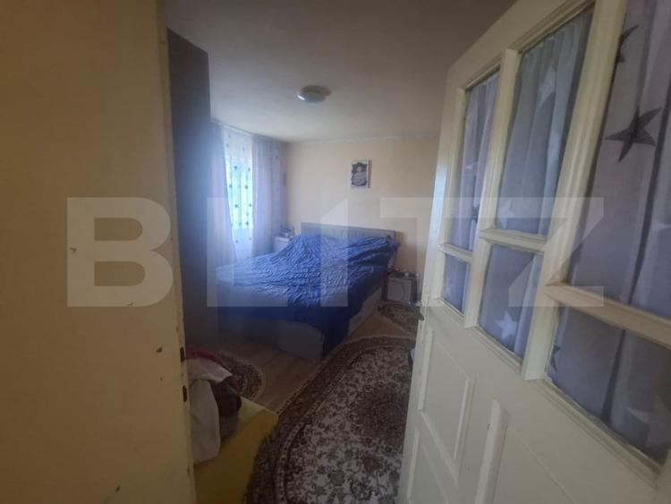 Casă individuală cu 5 camere cu Canalizare în Crângurile