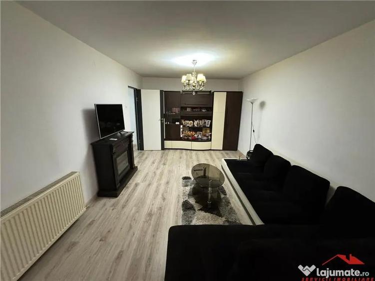 Apartament cu 4 camere decomandat în Obor