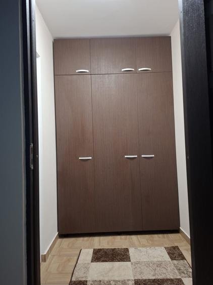 Apartament cu 2 camere semidecomandat în Cuza Vodă