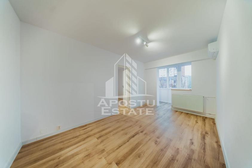 Apartament cu 2 camere semidecomandat în Aurel Vlaicu