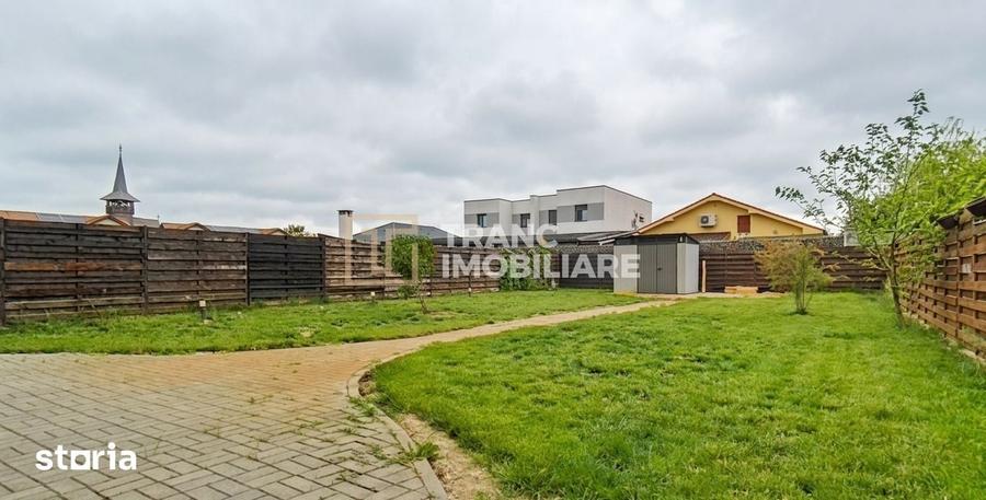 Casă cu 3 camere semidecomandat cu Teren 433 Mp în Vladimirescu