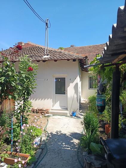 Casă cu 3 camere cu Teren 91 Mp în Traian