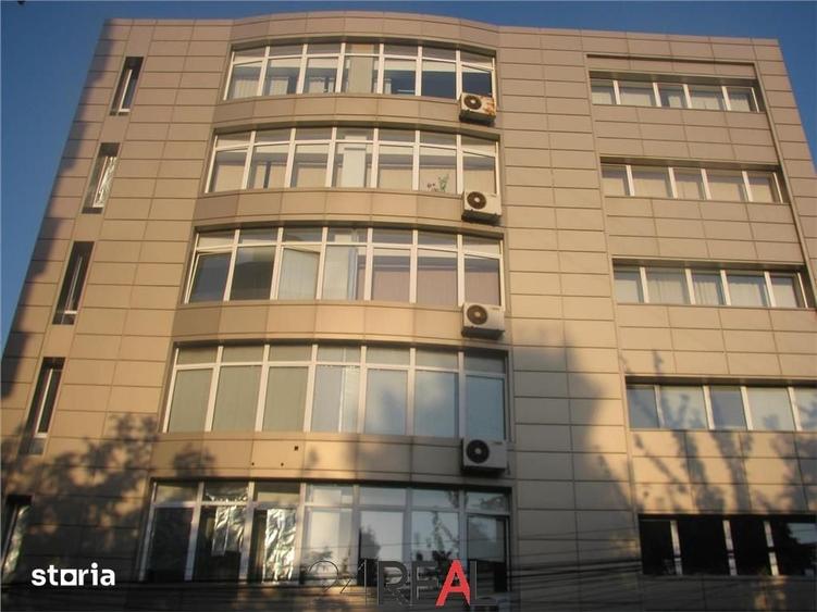 Spațiu comercial, de 215 mp, în Gara de Nord