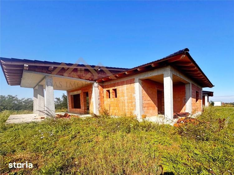 Casă cu 3 camere cu Teren 500 Mp în Păulești