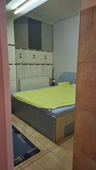 Apartament cu 3 camere decomandat în Bârzești