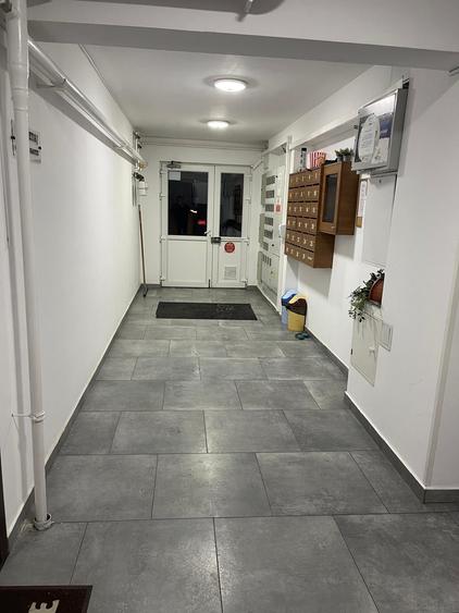 Garsonieră decomandată în Apărătorii Patriei