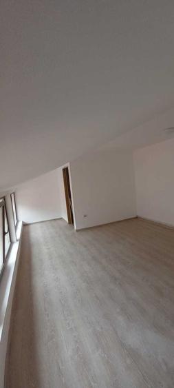 Casă cu 3 camere în Central