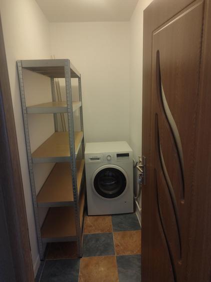 Apartament cu 3 camere decomandat în Tudor