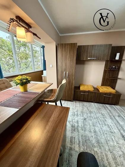 Apartament cu 2 camere decomandat, mobilat în Ultracentral