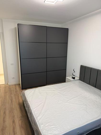 Apartament cu 2 camere decomandat, mobilat în Titan