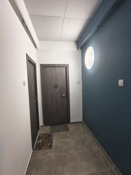 Apartament cu 3 camere decomandat în Băneasa