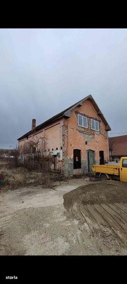 Casă cu 4 camere în Daneș