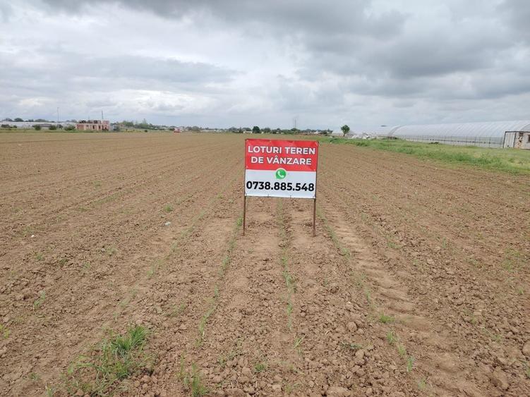 Teren Construcții intravilan de 400 mp, în Dobreni