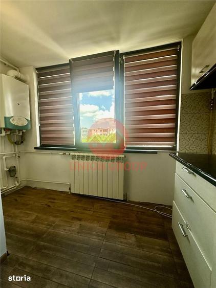Apartament cu 2 camere, mobilat în Central — fotografia 3