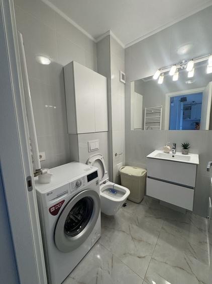 Apartament cu 2 camere decomandat în Exterior Vest