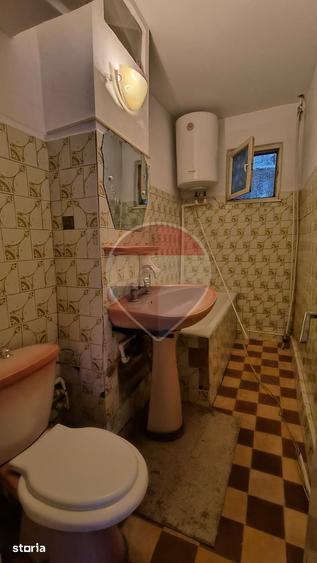 Apartament cu 3 camere decomandat în Micro 13