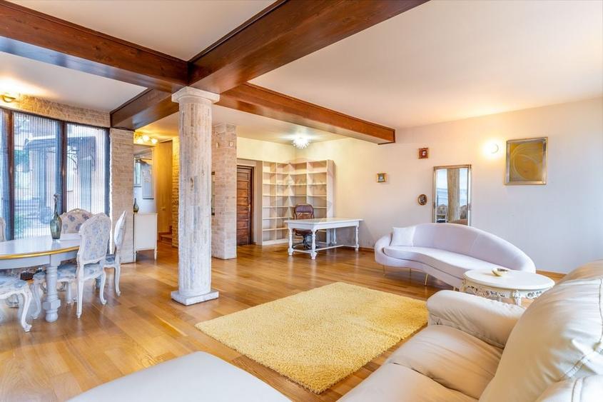 Casă individuală cu 4 camere cu Teren 400 Mp în Gruia