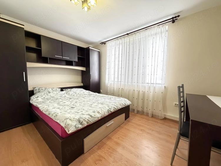 Apartament cu 4 camere decomandat în Central