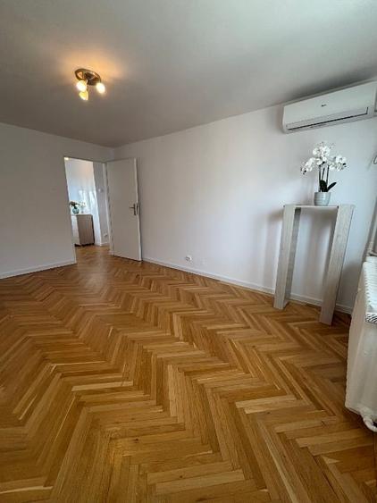 Apartament cu 2 camere decomandat, mobilat în Arcul de Triumf