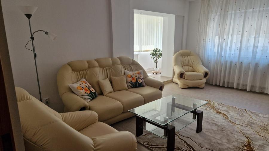 Apartament cu 2 camere decomandat în 9 Mai