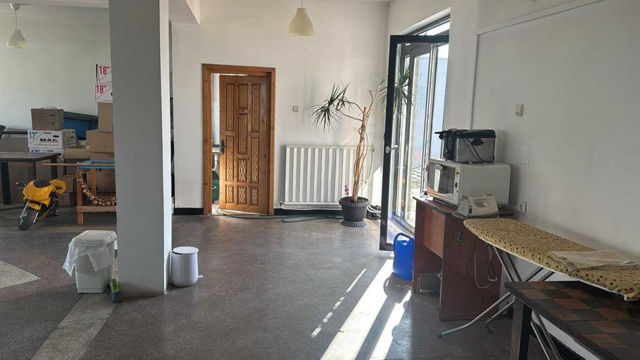 Spațiu comercial, de 247 mp, în Central