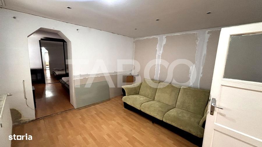 Casa individuala de vanzare 3 camere 85mpu+ garaj zona Piata Cluj - 10
