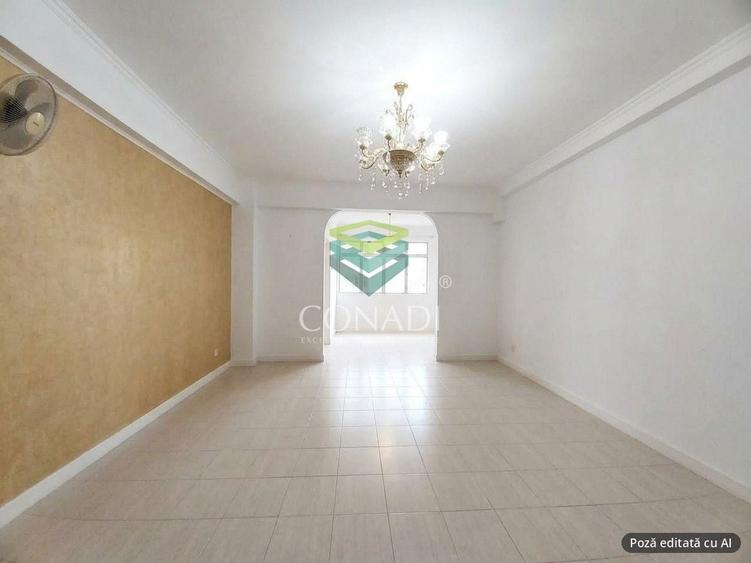 Apartament cu 3 camere decomandat, mobilat în Băneasa