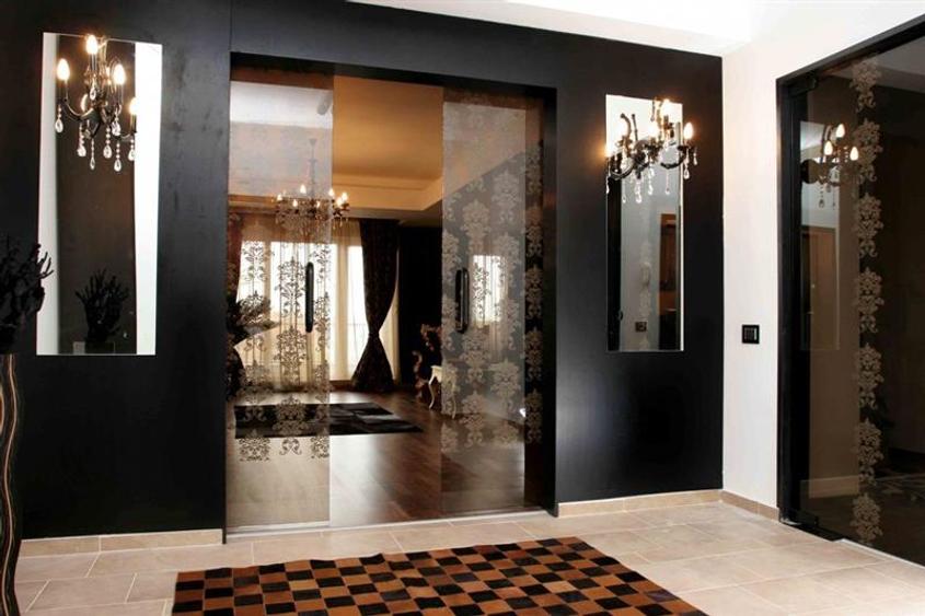 Apartament cu 3 camere decomandat, mobilat în Nordului
