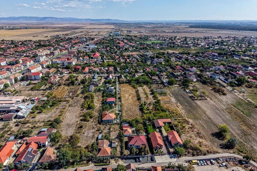 Teren Construcții intravilan de 4532 mp, în Vladimirescu