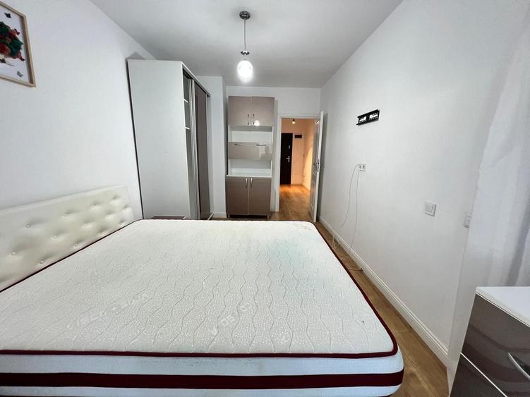 Apartament cu 2 camere semidecomandat, mobilat în Sopor