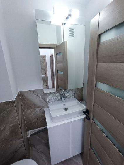 Apartament cu 3 camere decomandat în Stadion