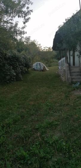 Casă cu 3 camere cu Teren 1870 Mp în Stroești