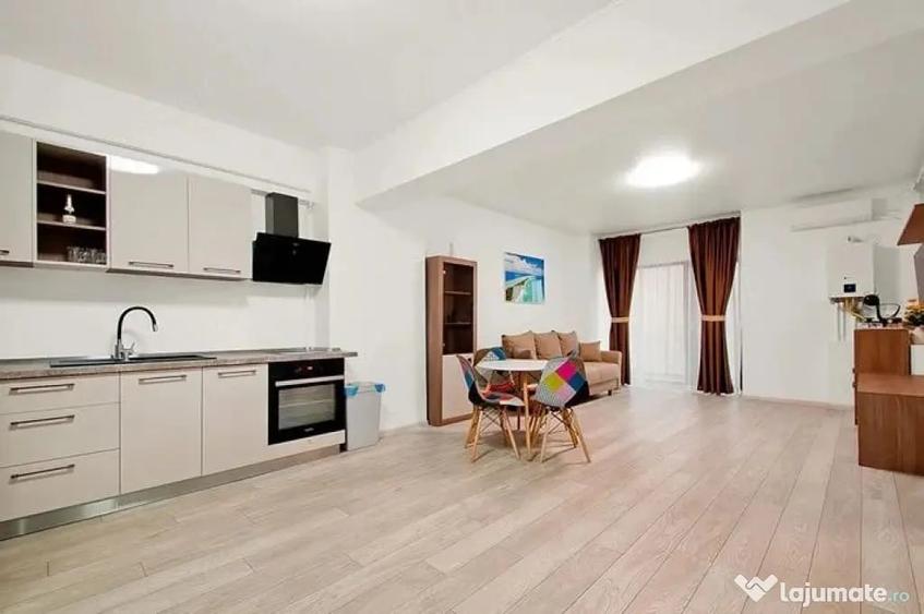 Apartament cu 2 camere decomandat, mobilat în Faleză