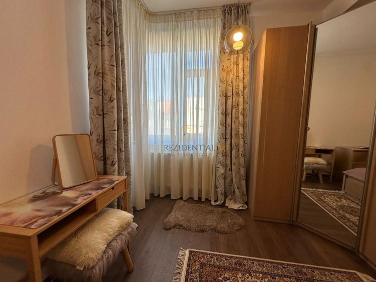Casă individuală cu 4 camere cu Canalizare în Central