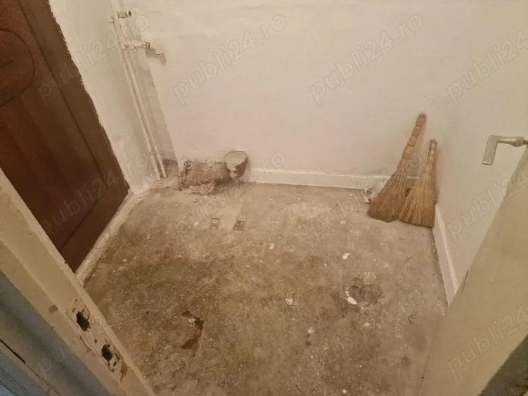 Apartament cu 3 camere decomandat în Precista