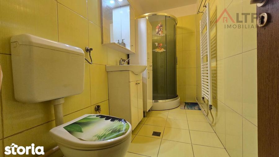 Apartament cu 2 camere decomandat, mobilat în Central