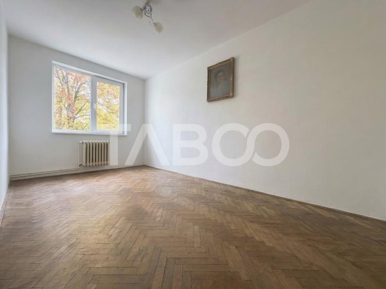 Apartament cu 3 camere decomandat, mobilat în Gheorgheni