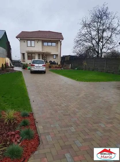 Casă în Central