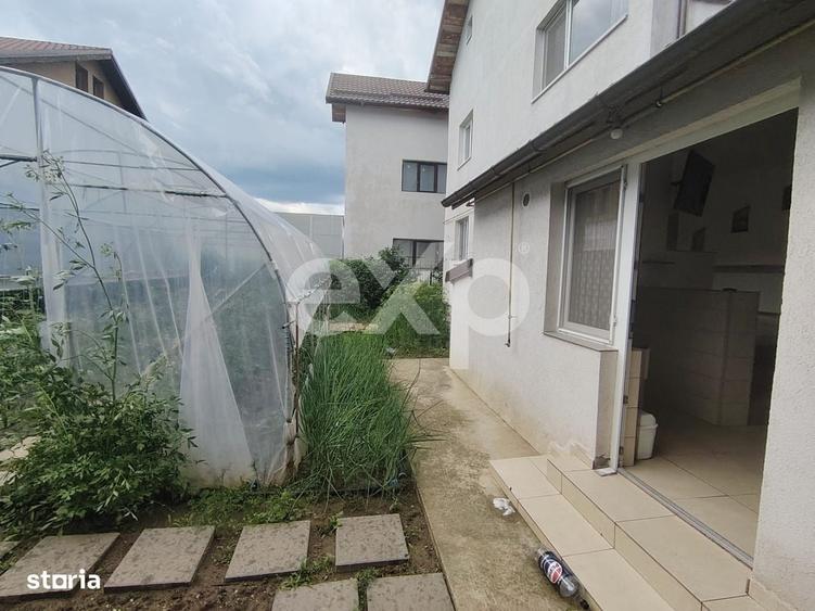 Casă cu 4 camere în Valea
