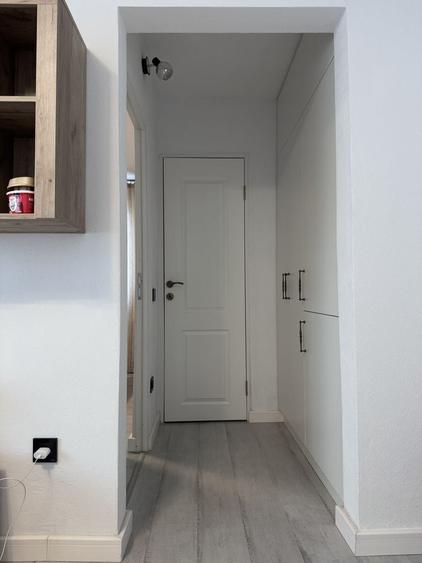 Apartament cu 2 camere semidecomandat în Brâncoveanu