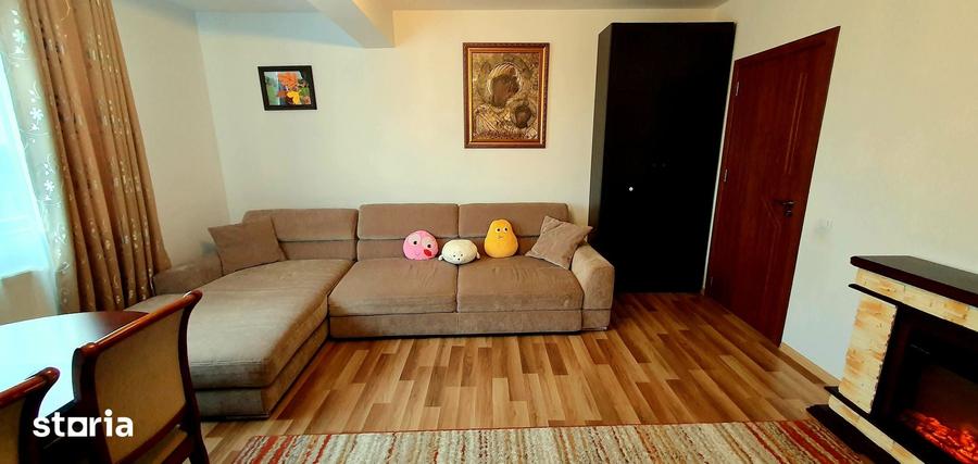 Apartament cu 2 camere decomandat în Titan