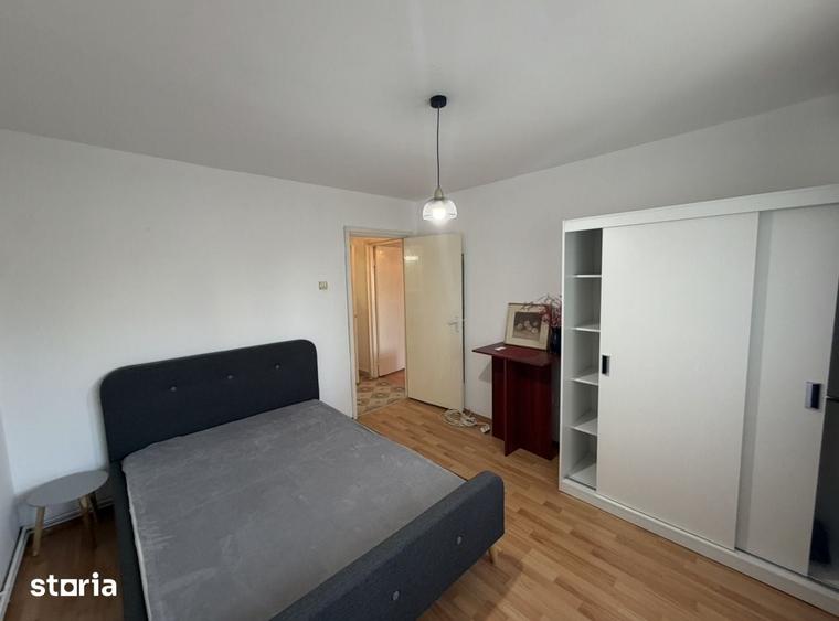 Apartament cu 2 camere în Micro 14