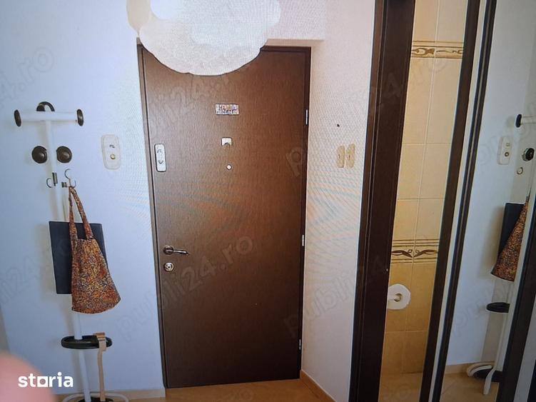 Garsonieră decomandată în Tei